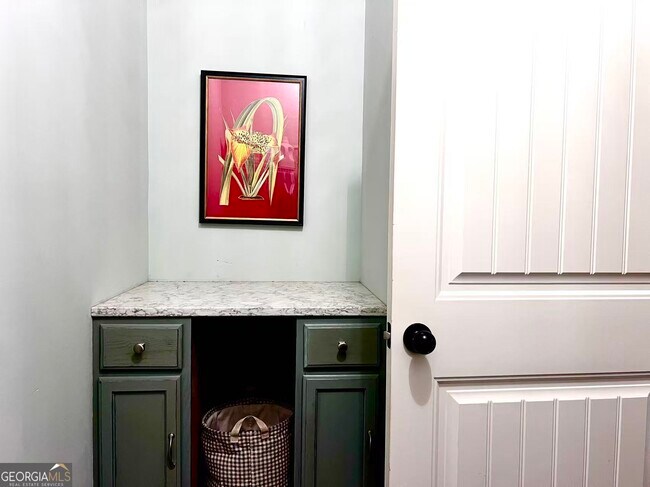 Building Photo - 303 Evesham Ave