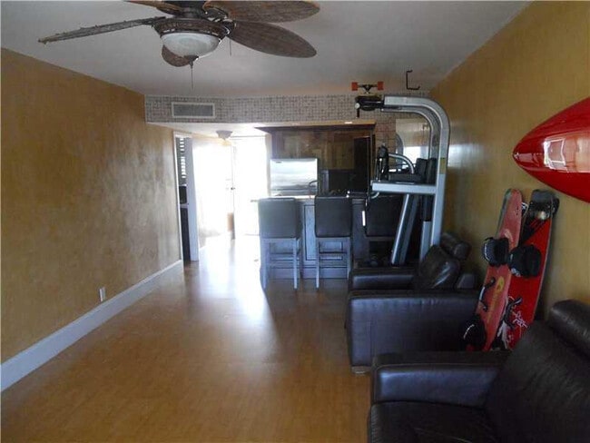 Building Photo - 5321 NE 24th Terrace