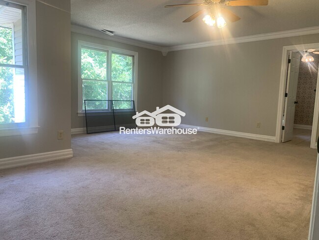 Building Photo - 117 Waterbury Dr