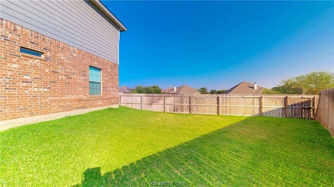 Building Photo - 111 Kleine Ln