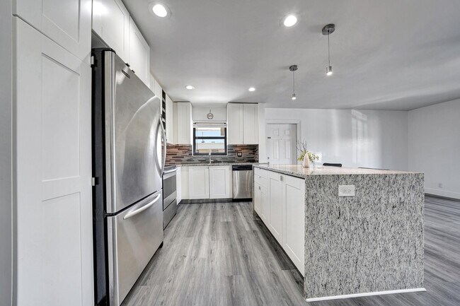 Building Photo - 516 Osprey Dr
