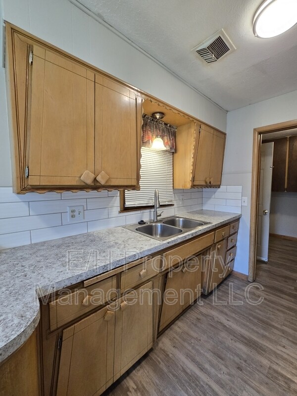 Building Photo - 2316 W Wildwood Rd