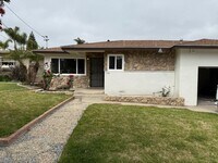 Building Photo - Just remodeled Chula Vista bungalow