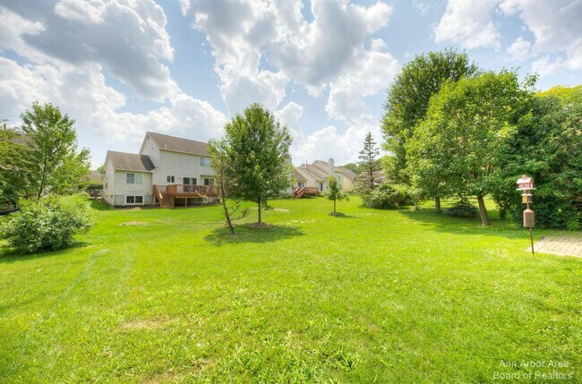 Building Photo - 3127 Dunwoodie Rd