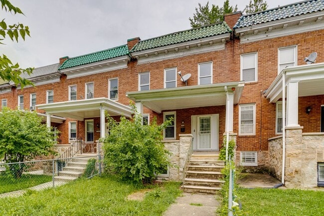 Building Photo - 2908 Oakley Ave