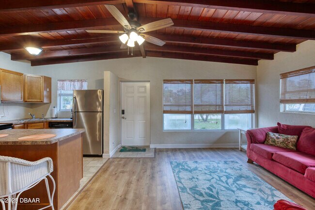 Building Photo - 114 Lynnhurst Dr