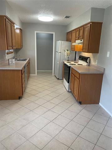 Building Photo - 6605 Lucilla Ct