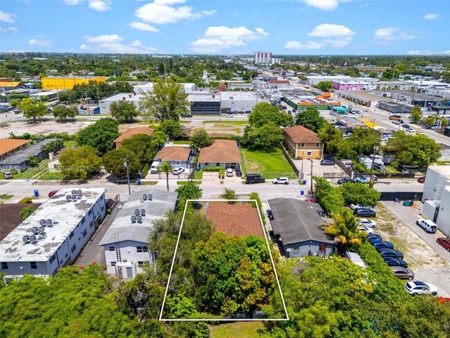 Building Photo - 742 NW 70th St