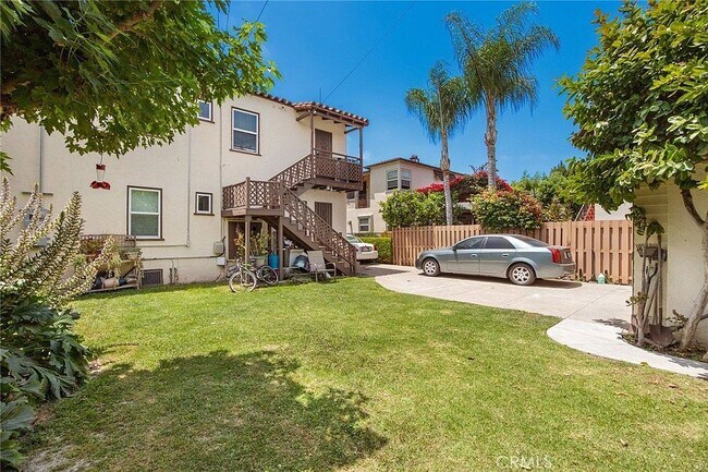 Building Photo - 2252 Magnolia Ave