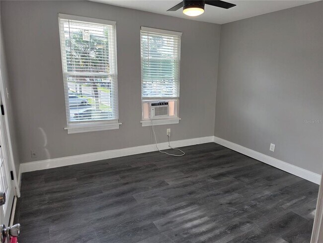 Building Photo - 202 Luella Ct