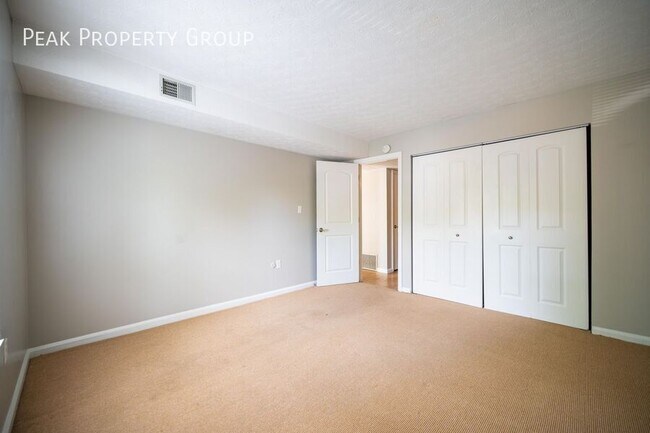 Building Photo - 980 Quay Ave