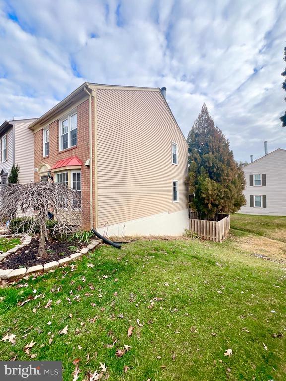 Building Photo - 10287 Latney Rd