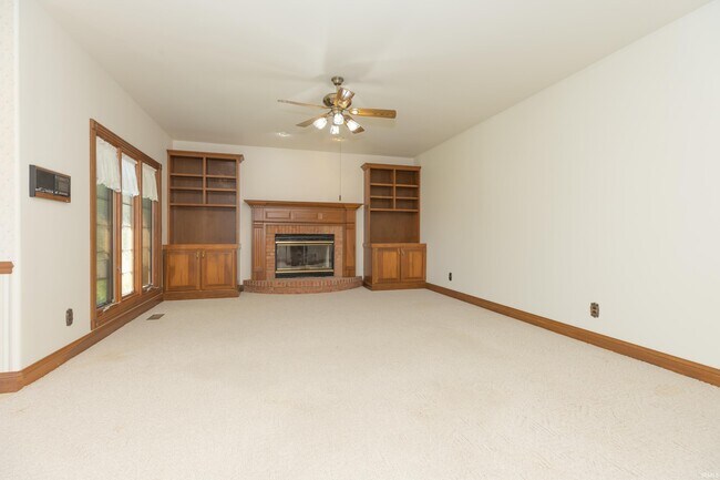 Building Photo - 2155 Durlin Rd