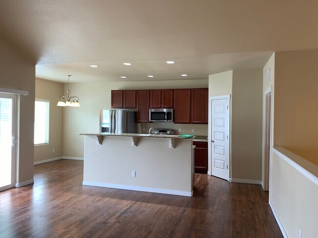 Building Photo - Ranch home with main floor master, 4 bed 3 bath Ranch home in Frederick