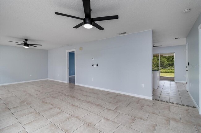 Building Photo - 4846 Globe Terrace