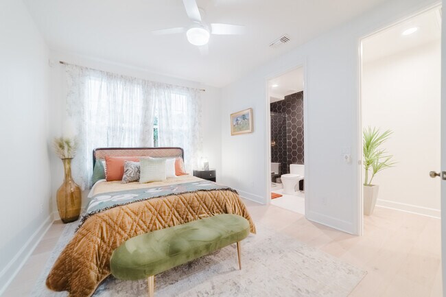 Building Photo - 7337 Corte TOMILLO