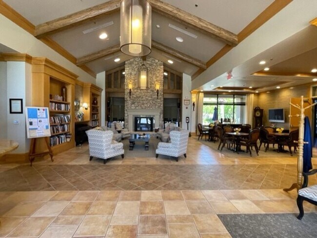 Building Photo - Beautiful Home in 55+ Community