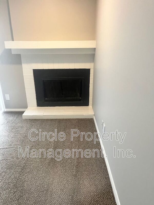 Building Photo - 4030 Hunters Ridge Dr SW