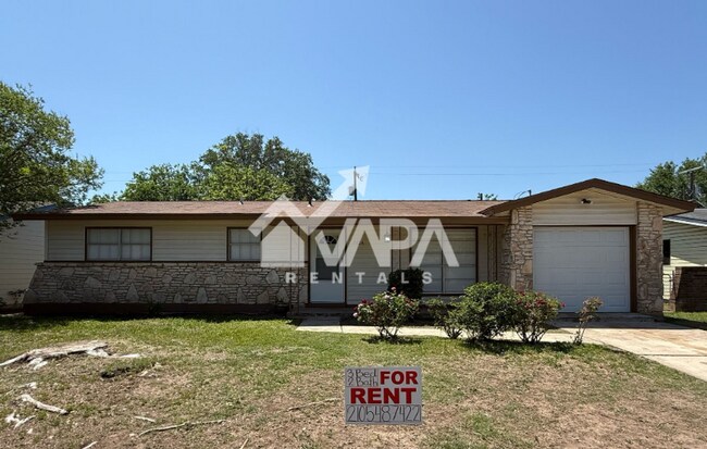 Building Photo - 7126 Pineville Rd
