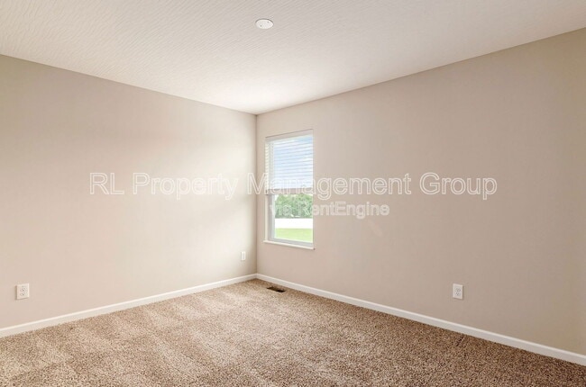 Building Photo - 578 Tallman St