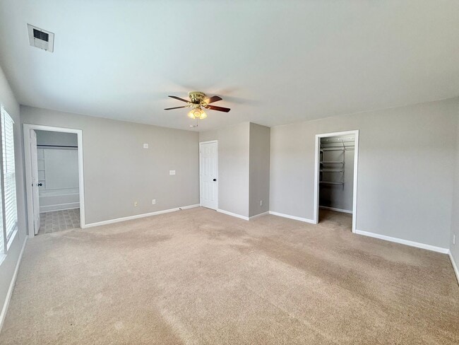 Building Photo - 6016 Namozine Ct
