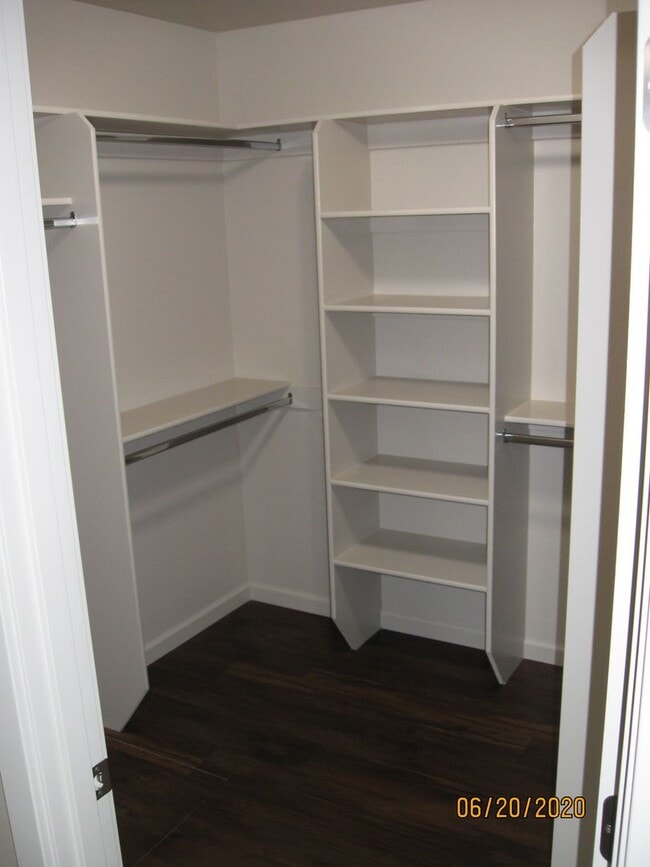 Building Photo - Must See 3 Bedroom with Fenced Yard!