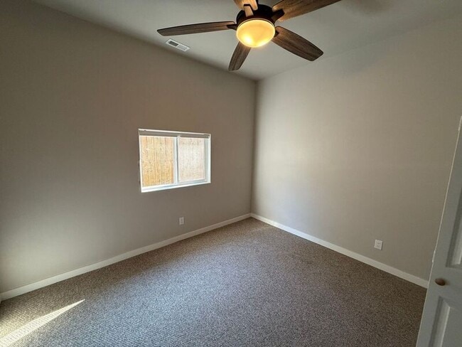 Building Photo - 1334 SW 8th Ave