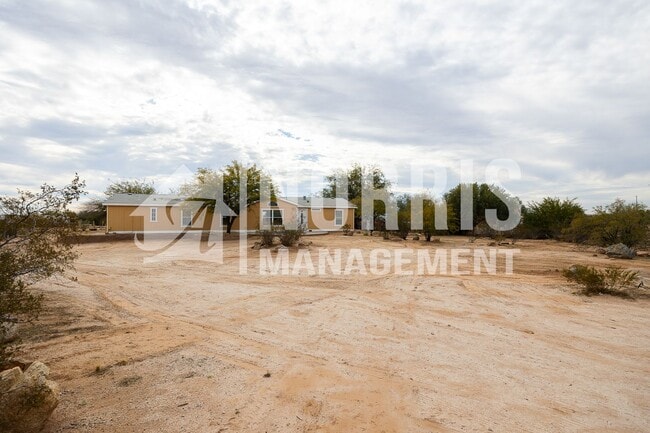 Building Photo - Acreage, NO HOA, So Much Room!