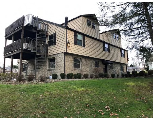 Building Photo - 1637 Otlahurst Dr
