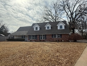 Building Photo - 6004 E 52nd Pl