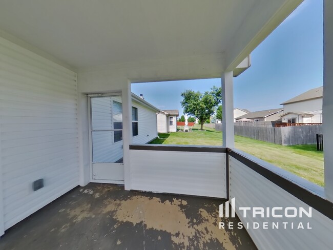 Building Photo - 11392 Pegasus Dr