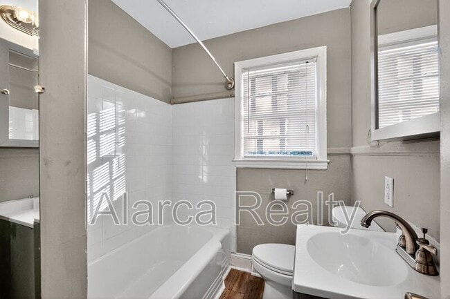 Building Photo - 1137 Skyview Rd