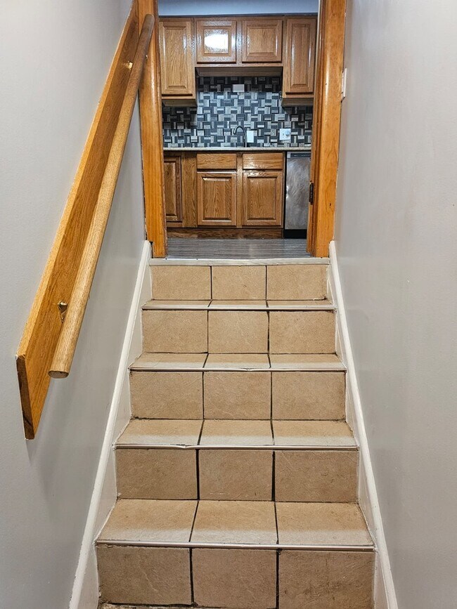 Building Photo - 18019 Ravisloe Terrace