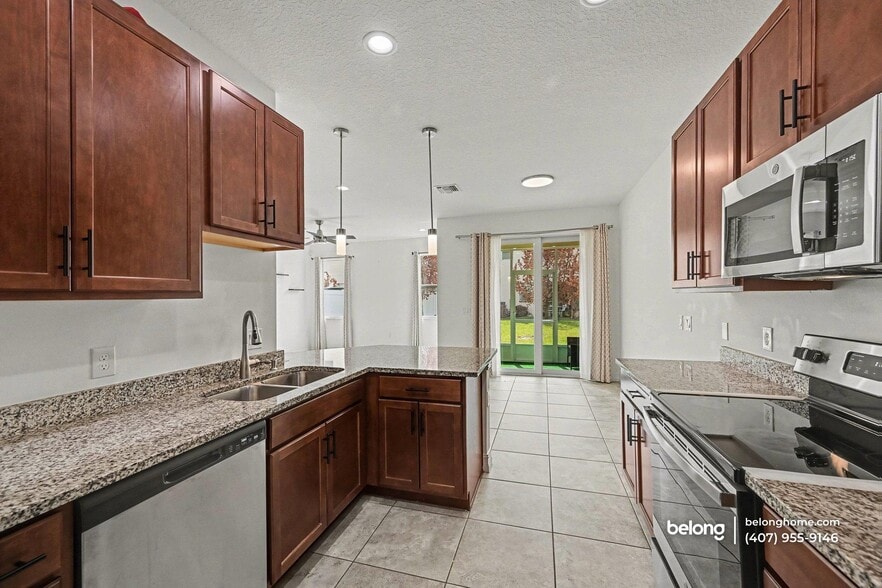 Building Photo - 1455 Isabella Dr