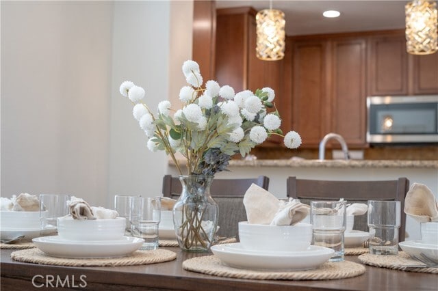 Building Photo - 52154 Rosewood Ln