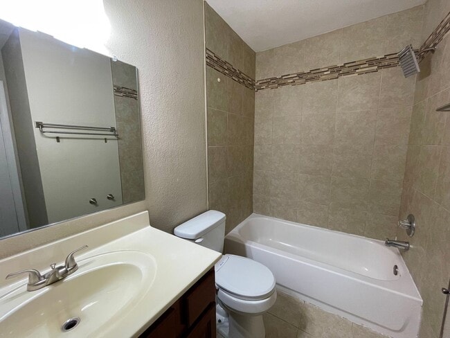 Building Photo - 4312 Glen Willow Ct