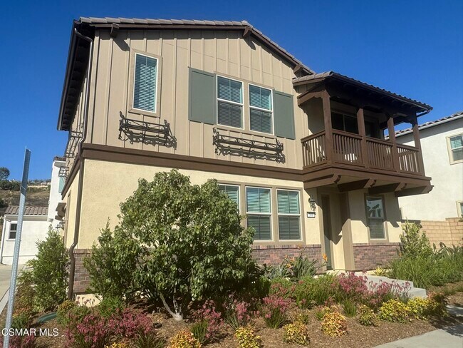 Building Photo - 701 Edward Scholle Dr