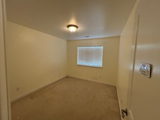 Building Photo - Beautiful Three Bedroom House for Rent in ...