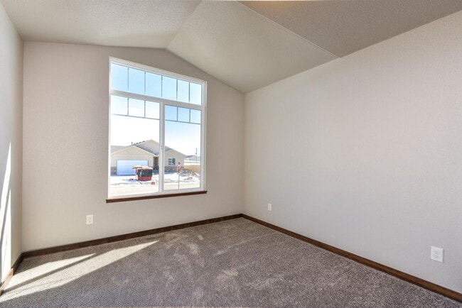 Building Photo - Beautiful Timnath Ranch Home