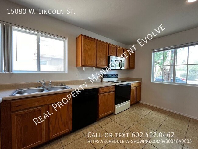 Building Photo - Goodyear Home With Lots of Amenities!!