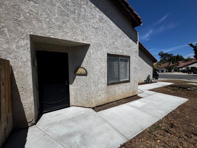Building Photo - 1577 Greencrest Ct
