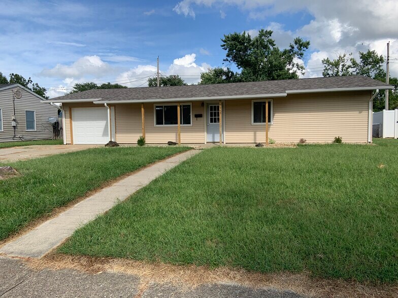 Building Photo - 2945 Lucas Way