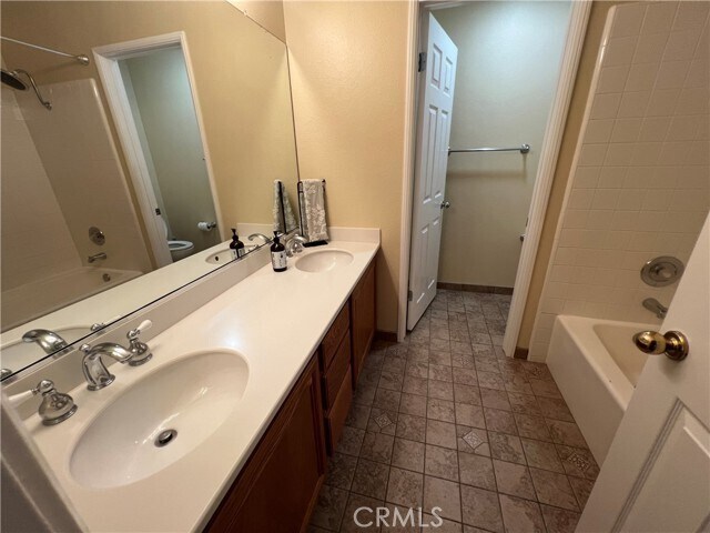 Building Photo - 2664 W La Morada Dr