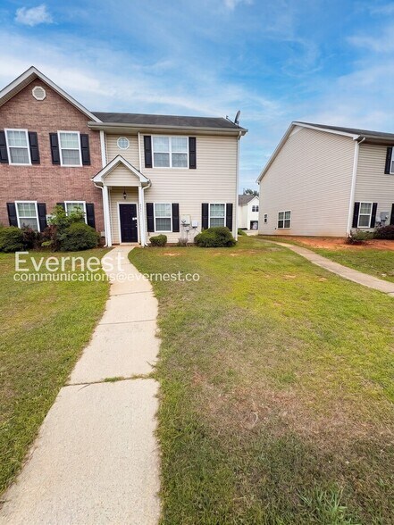 Building Photo - 8631 Thomas Ln