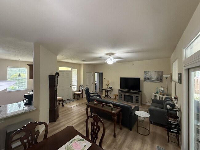 Building Photo - 3 Bedroom 2 Bath Home In Turkey Creek