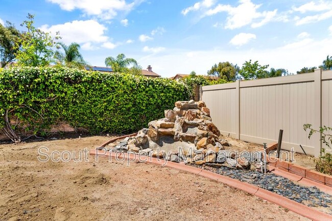 Building Photo - 37775 Amber Ln