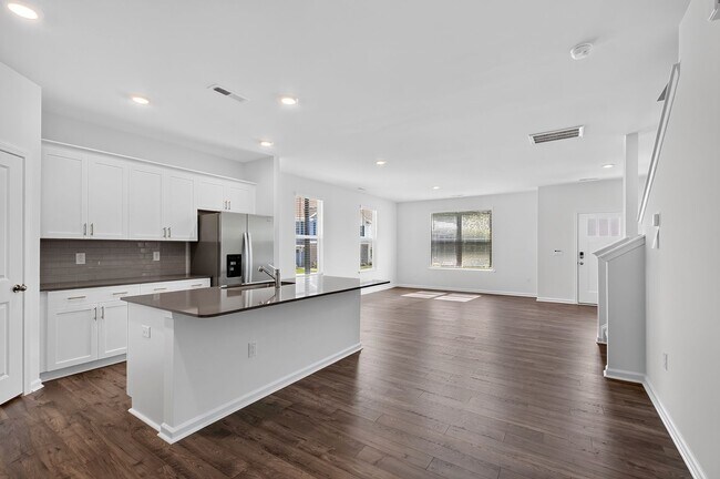 Building Photo - Brand-New End Unit Townhome in Townes at Anderson Farm!