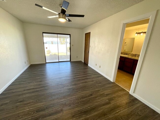 Building Photo - Newly Remodeled 3 Bedroom Home off of Hancock Rd!