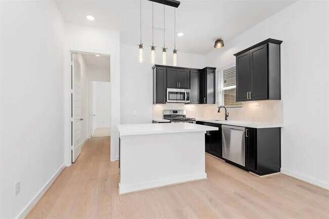 Building Photo - 8294 Boundary Waters Dr