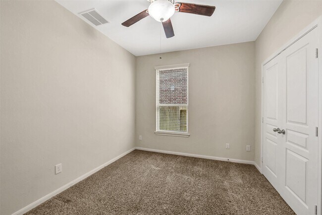 Building Photo - 28514 Jacob Bend Dr